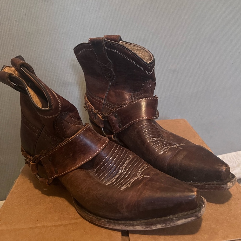 Roper Booties